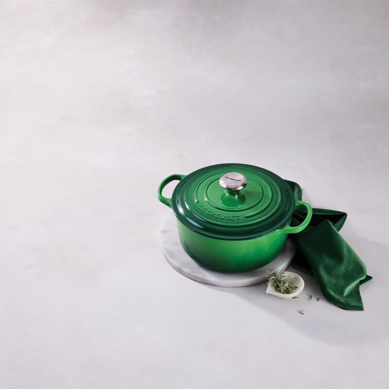 Le Creuset Signature Round Casserole 24cm - Bamboo Green image number 3